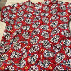 David Textiles Skull Print Scrub Top ! Accepting Offers! Bundle Deals Available